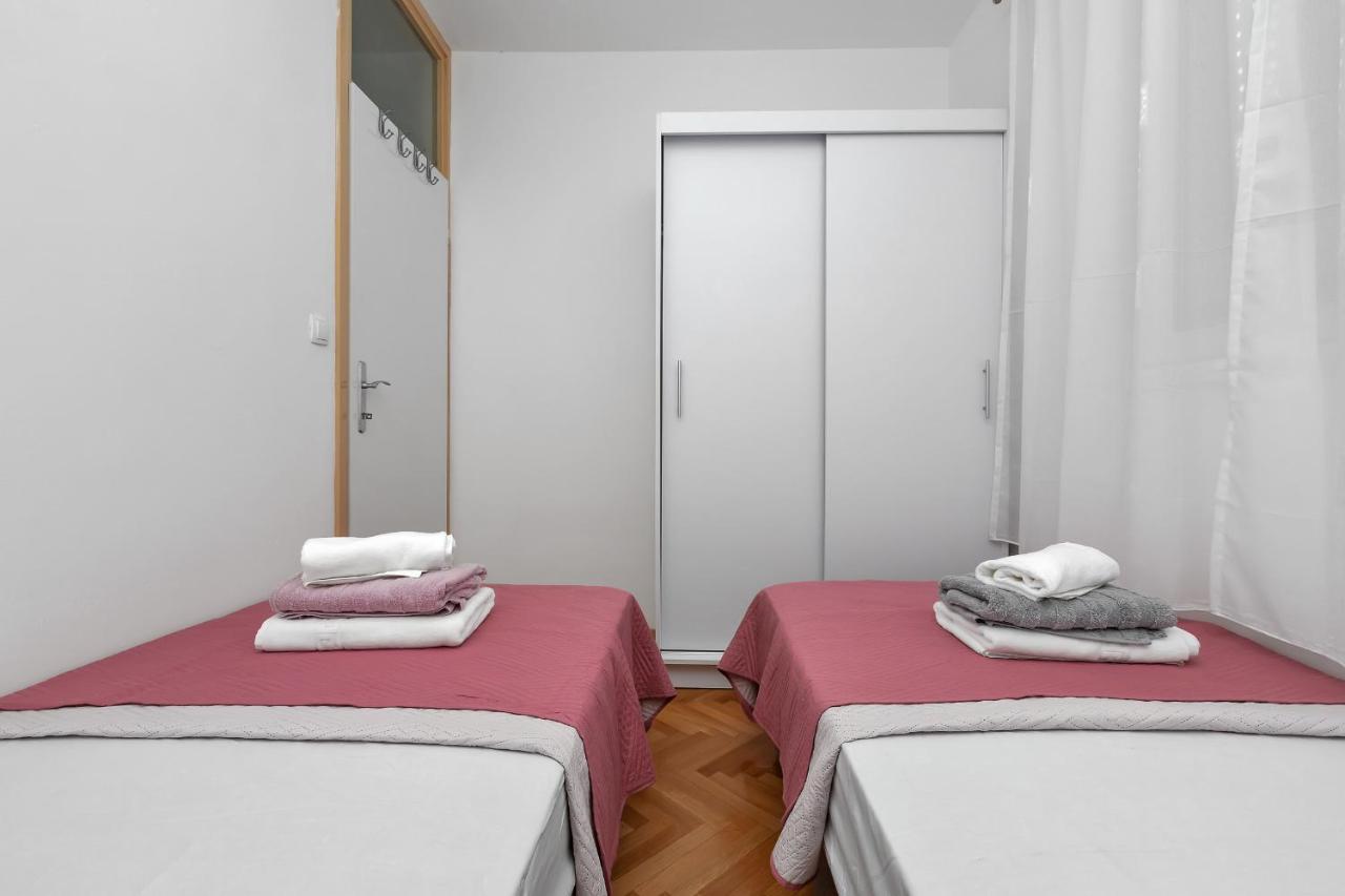 מאקרסקה Bruno & Toni Deluxe Apartman מראה חיצוני תמונה